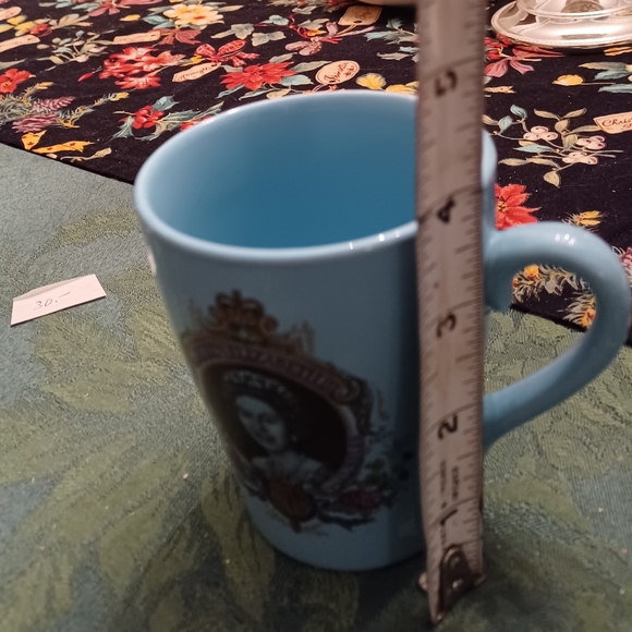 Queen Elizabeth Silver Jubilee Tams of England Mug - Picture 5 of 5